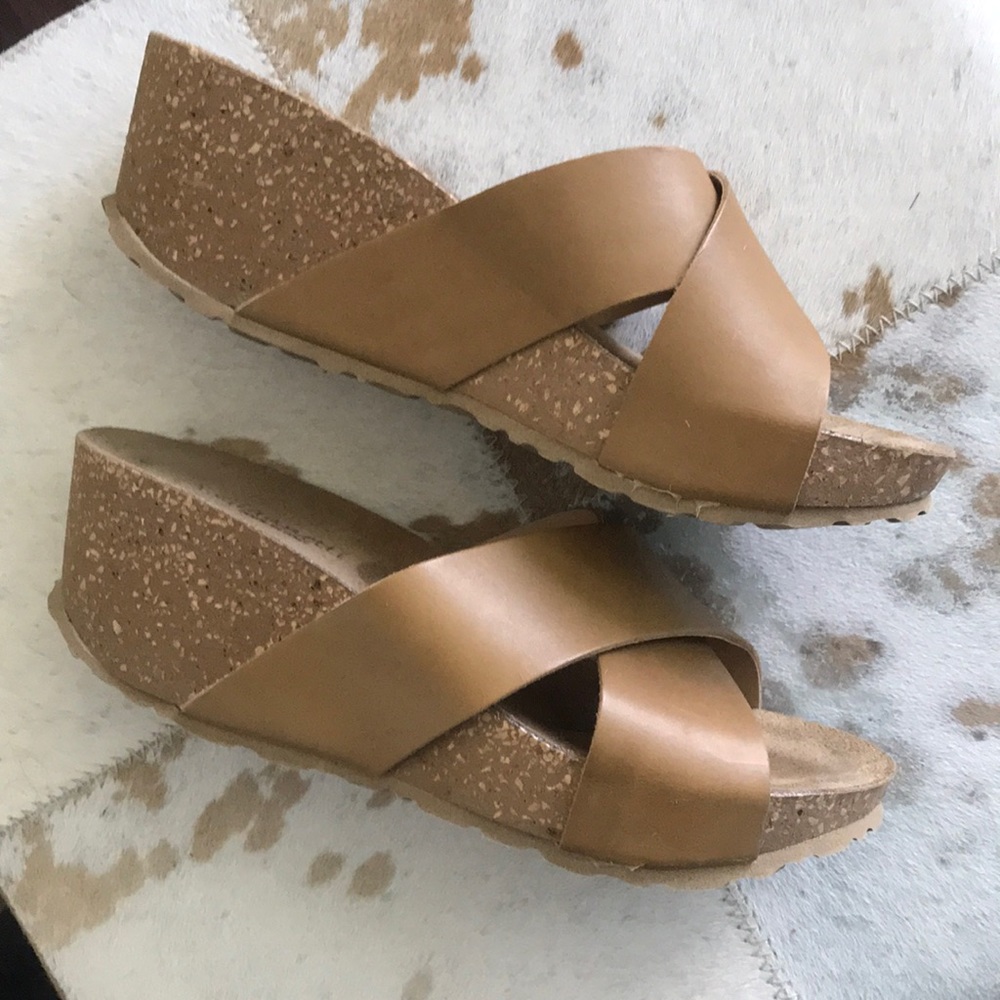 Tan leather / cork wedge sandals
